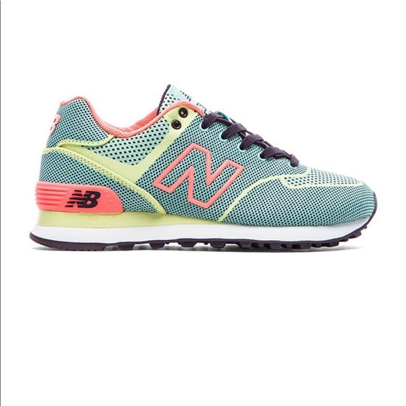 New Balance Shoes - NEW BALANCE WOVEN SNEAKER X REVOLVE
